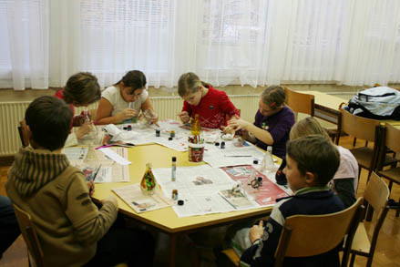 Ko so spoznavali Češko, so risali na steklo.